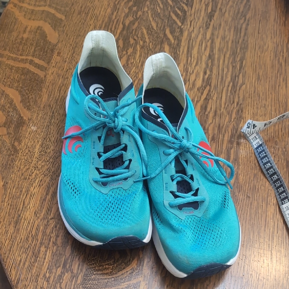 Topo Designs Cyclone Teal and Pink Running Shoes men’s size 10